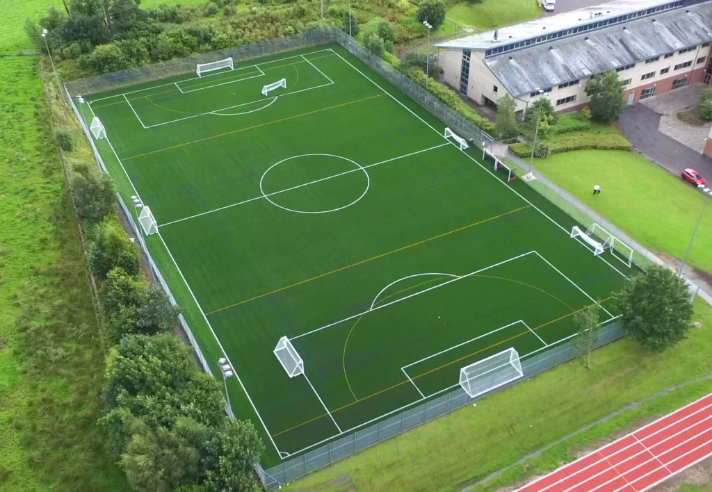 Futbol Sahası İçin Suni Çim Modelleri